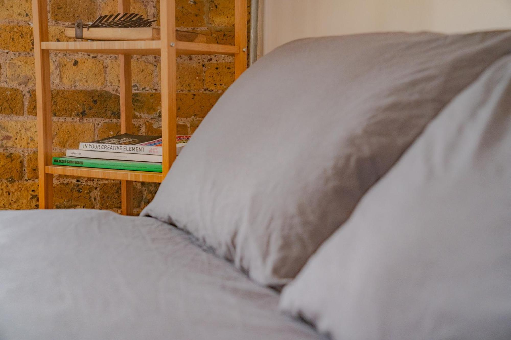 Loft Style Apartment Near O2, Abba Voyage, Excel Londra Esterno foto