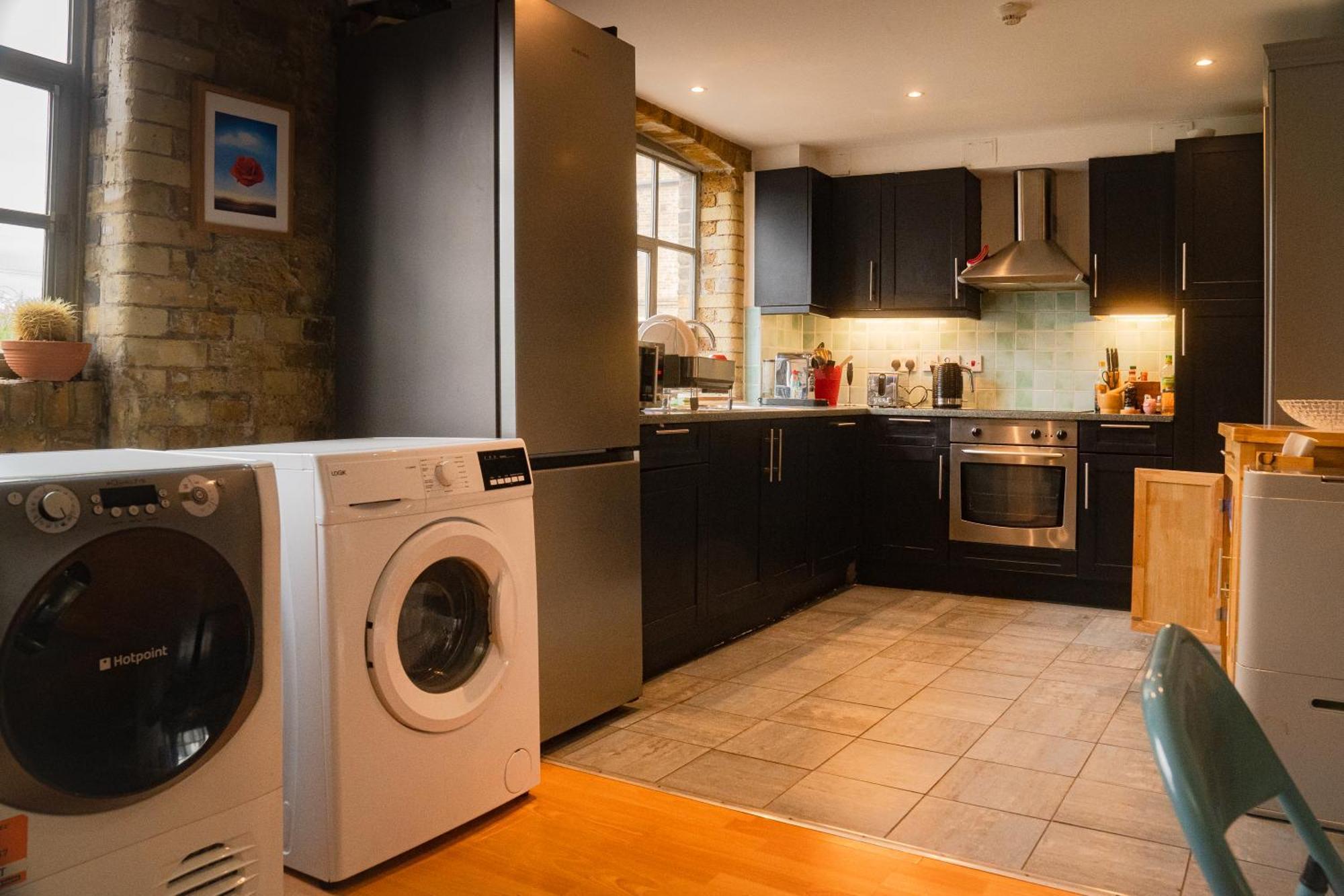 Loft Style Apartment Near O2, Abba Voyage, Excel Londra Esterno foto